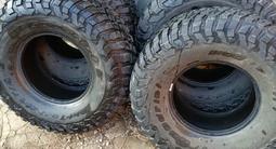 Комплект шин 315/75R16 Mud Terrain KM3 BFGoodrich за 380 000 тг. в Актобе – фото 2