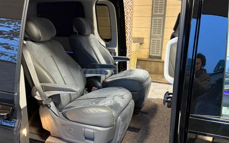 Hyundai Staria — миниатюра 3