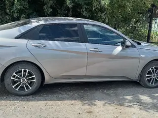 Hyundai Elantra, 2021