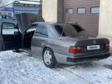 Mercedes-Benz E 220 1992 годаfor1 700 000 тг. в Тараз – фото 5