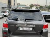 Toyota Highlander 2013 года за 13 000 000 тг. в Алматы – фото 3