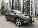 Toyota Highlander 2013 года за 13 000 000 тг. в Алматы