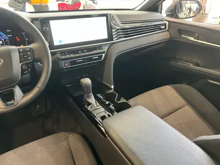 Toyota Camry Elegance 2026 года за 16 690 000 тг. в Астана – фото 18