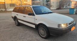 Volkswagen Passat 1992 года за 1 500 000 тг. в Семей – фото 2