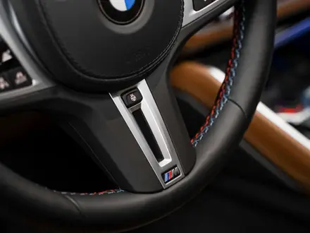 BMW X5 M 2022 года за 117 000 000 тг. в Алматы – фото 38