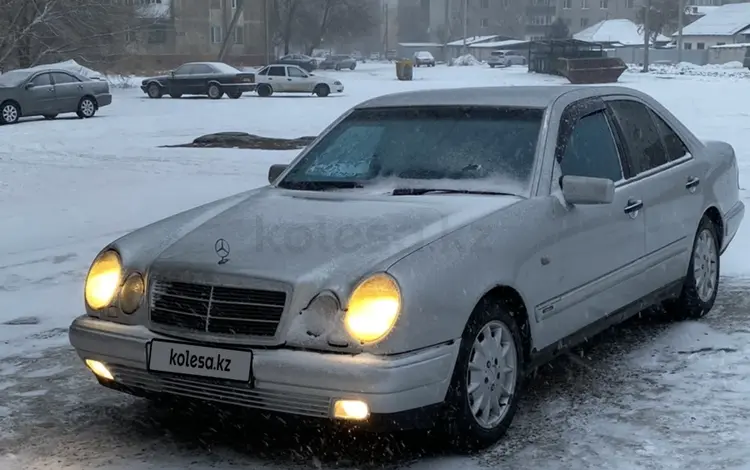 Mercedes-Benz E 230 1997 годаүшін2 250 000 тг. в Семей