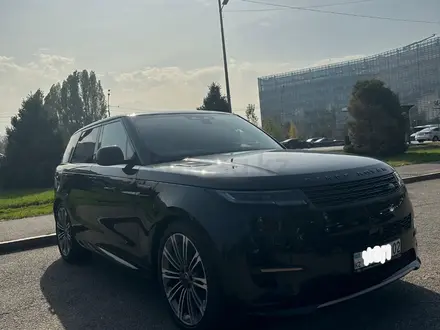 Land Rover Range Rover Sport 2022 года за 83 500 000 тг. в Алматы – фото 12