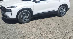 Hyundai Santa Fe 2023 года за 14 000 000 тг. в Атырау