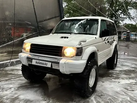 Mitsubishi Pajero 1996 года за 4 000 000 тг. в Алматы – фото 2