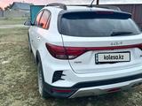 Kia Rio X-Line 2022 года за 8 700 000 тг. в Уральск – фото 4