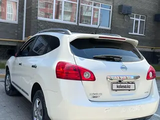Nissan Rogue, 2014