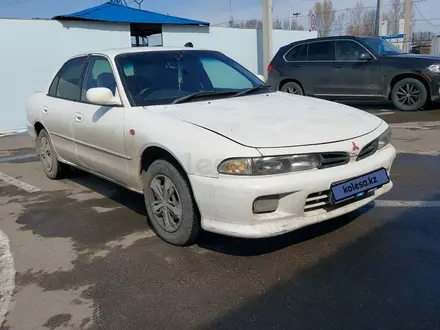Mitsubishi Galant 1995 года за 930 000 тг. в Алматы – фото 2
