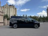 Hyundai Staria 2022 года за 18 699 999 тг. в Астана – фото 4