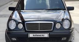 Mercedes-Benz E 230 1999 года за 2 650 000 тг. в Актобе