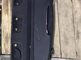 Шторка заднего лобового багажника с полкой для Mercedes-Benz w220 за 45 000 тг. в Шымкент
