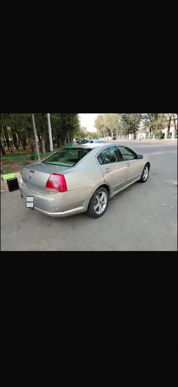 Mitsubishi Galant, 2004