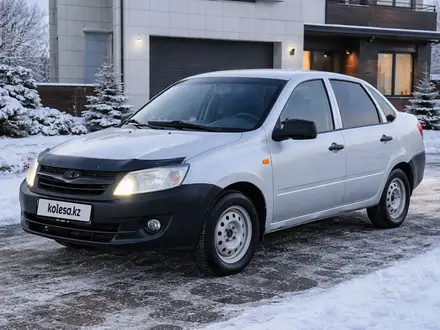 ВАЗ (Lada) Granta 2190 2013 года за 1 600 000 тг. в Астана – фото 2