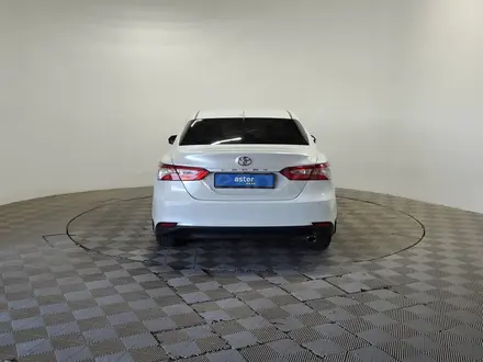 Toyota Camry 2021 года за 11 090 000 тг. в Алматы – фото 6