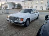 Mercedes-Benz E 200 1990 годаүшін1 300 000 тг. в Айтеке би – фото 3