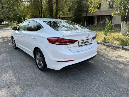 Hyundai Elantra 2018 года за 8 000 000 тг. в Шымкент