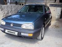 Volkswagen Golf 1995 годаfor900 000 тг. в Алматы