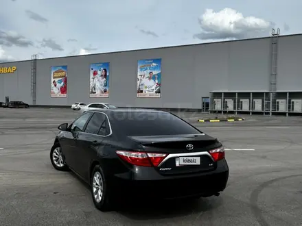 Toyota Camry 2016 года за 5 200 000 тг. в Актобе – фото 4