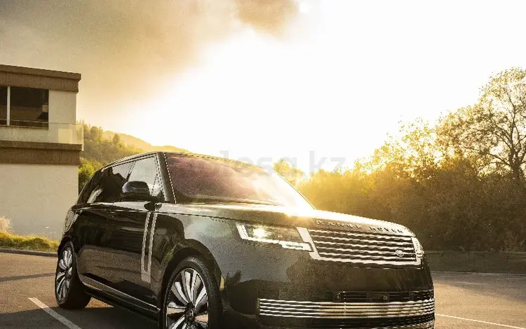 Land Rover Range Rover 2023 года за 119 990 000 тг. в Алматы