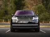 Land Rover Range Rover 2023 года за 119 990 000 тг. в Алматы – фото 3