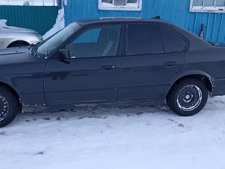 BMW 520 1993 года за 1 400 000 тг. в Явленка – фото 2