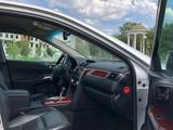 Toyota Camry 2014 года за 9 500 000 тг. в Уральск – фото 3