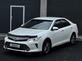 Toyota Camry 2014 годаүшін10 700 000 тг. в Шымкент – фото 2