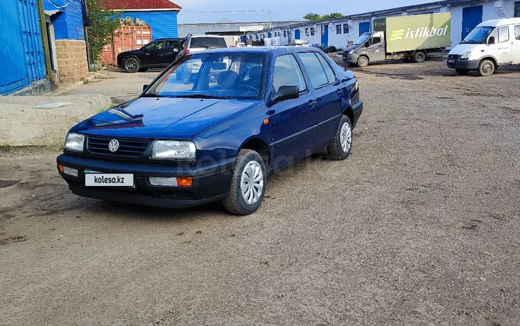 Volkswagen Vento 1994 года за 1 450 000 тг. в Астана