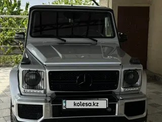Mercedes-Benz G 500
