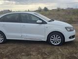Volkswagen Polo 2015 годаүшін2 300 000 тг. в Рудный – фото 3