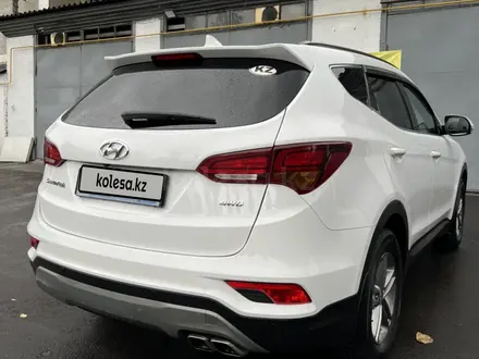 Hyundai Santa Fe 2018 года за 11 000 000 тг. в Алматы – фото 5