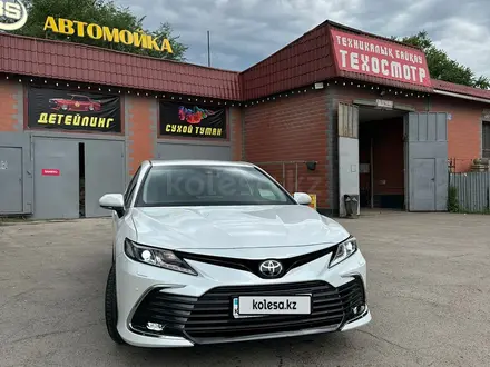 Toyota Camry 2023 года за 17 500 000 тг. в Алматы – фото 5