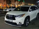 Toyota Highlander 2014 года за 17 227 777 тг. в Алматы