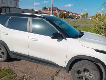 Kia Seltos 2024 года за 10 690 000 тг. в Астана – фото 3