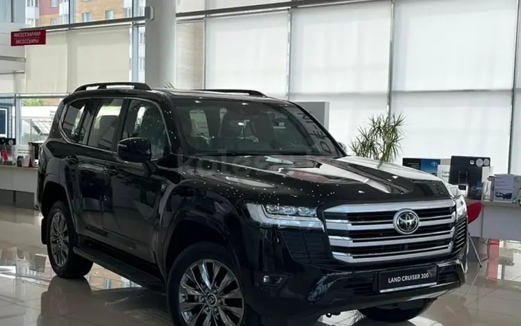 Toyota Land Cruiser Luxe 2025 года за 70 890 000 тг. в Астана