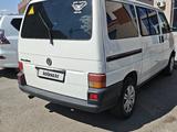 Volkswagen Eurovan 2001 года за 5 700 000 тг. в Астана – фото 3