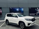 Toyota Land Cruiser Prado 2022 года за 35 000 000 тг. в Алматы