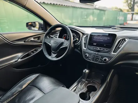 Chevrolet Malibu 2019 года за 8 000 000 тг. в Алматы – фото 14