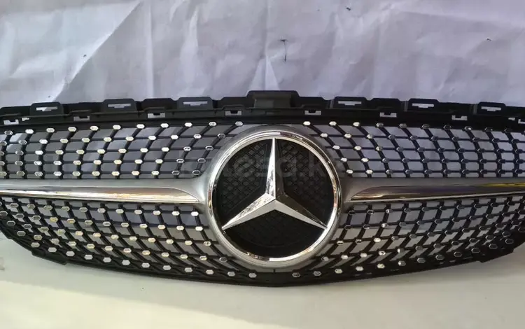 Решетка радиатора Mercedes-Benz C-Class (W205) — Diamond Style за 50 000 тг. в Алматы