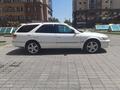 Toyota Mark II Qualis 1999 года за 4 100 000 тг. в Алматы – фото 2