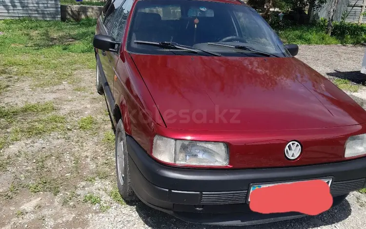 Volkswagen Passat 1992 годаүшін1 750 000 тг. в Тараз