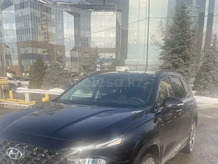 Hyundai Santa Fe 2023 года за 19 000 000 тг. в Алматы – фото 4