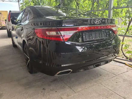 Hyundai Grandeur 2014 года за 8 900 000 тг. в Тараз – фото 8