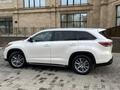 Toyota Highlander 2015 года за 16 400 000 тг. в Шымкент – фото 2