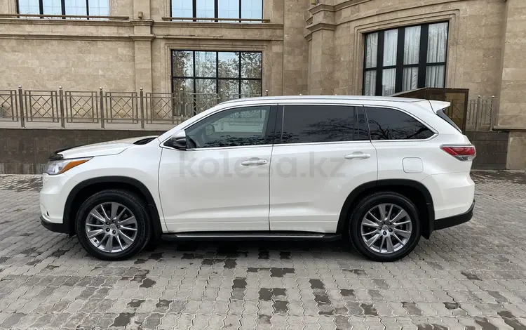 Toyota Highlander 2015 годаүшін16 400 000 тг. в Шымкент