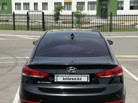 Hyundai Elantra 2017 года за 5 000 000 тг. в Алматы – фото 3